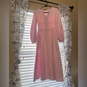 Elegant Pink Long-Sleeve Dress